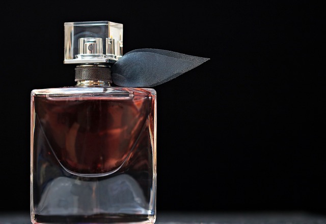 Jaki męski perfum pachnie długo?